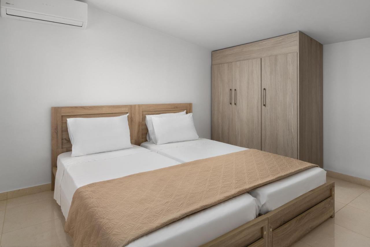 קולימביה Sperveri Enalio Villas מראה חיצוני תמונה
